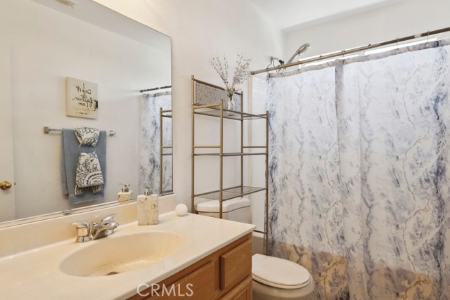 Detail Gallery Image 23 of 33 For 29483 Rock Point Dr, Lake Elsinore,  CA 92530 - 5 Beds | 3 Baths