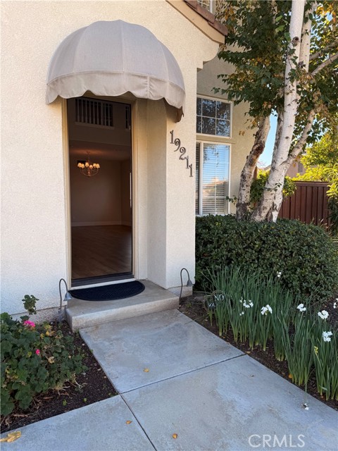 Detail Gallery Image 2 of 27 For 19211 Dandelion Ct, Riverside,  CA 92508 - 5 Beds | 3 Baths