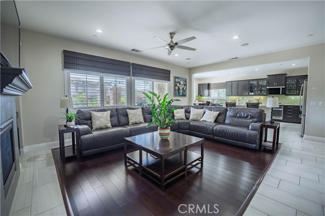 Detail Gallery Image 12 of 36 For 26407 Jean Baptiste, Moreno Valley,  CA 92555 - 5 Beds | 3/1 Baths