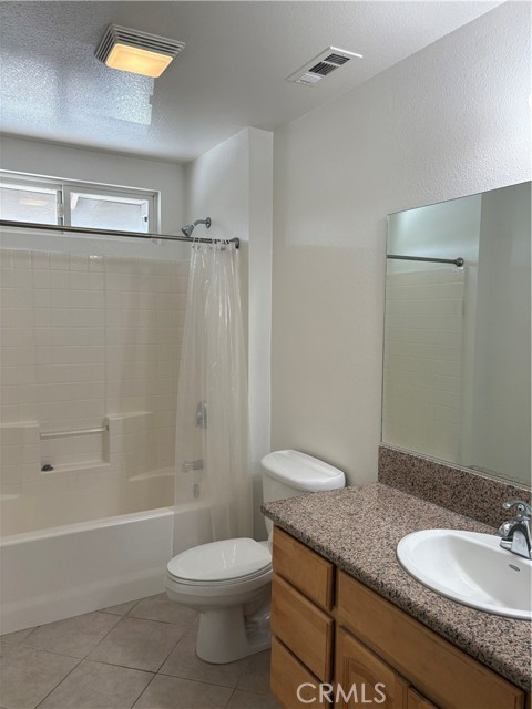 8202 Artesia Boulevard, Buena Park CA: https://media.crmls.org/medias/9d50fc87-e71a-4255-9643-e1c2615cc068.jpg