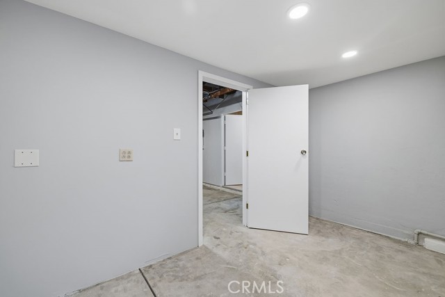 Detail Gallery Image 27 of 38 For 10557 Reseda, Porter Ranch,  CA 91326 - 5 Beds | 3 Baths