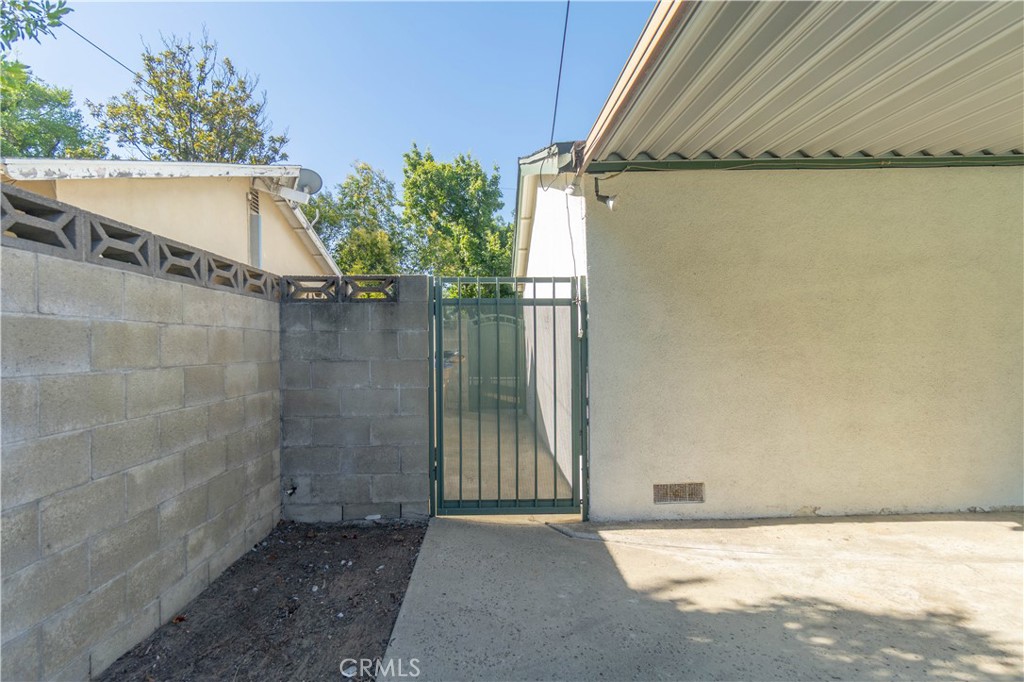 MLS #OC25162485 img 28