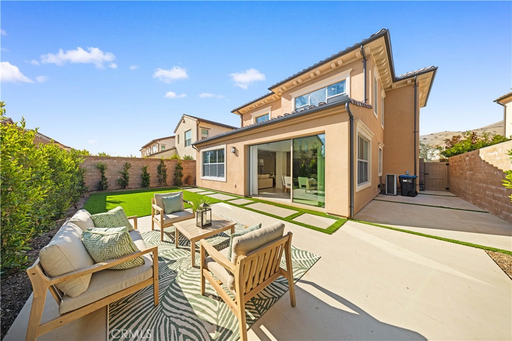 MLS #OC25246259 image #2