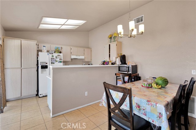 Detail Gallery Image 7 of 25 For 14753 Kimberly, Adelanto,  CA 92301 - 3 Beds | 2 Baths