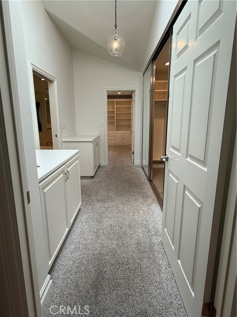 5403 Oakdale Avenue, Woodland Hills CA: https://media.crmls.org/medias/9d5215c3-ea07-44bb-8dfa-71ddae35bfb9.jpg