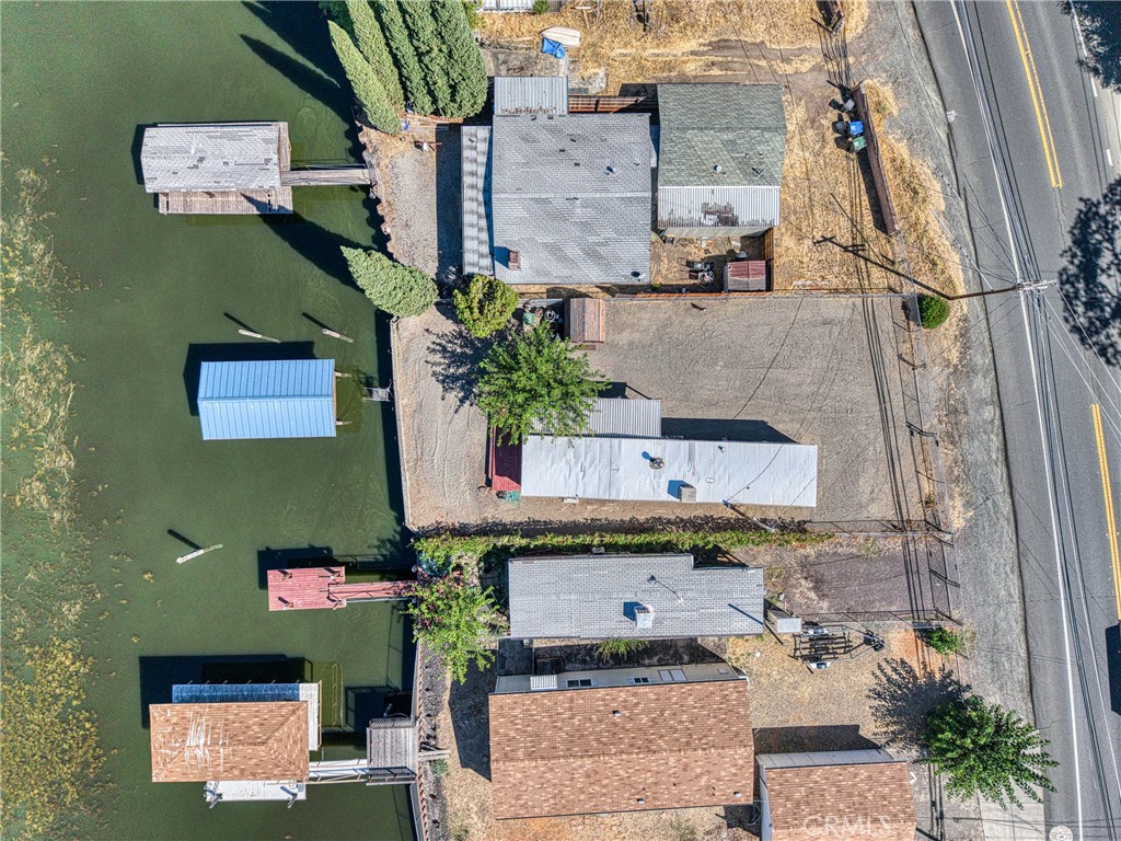 https://media.crmls.org/medias/9d52cb46-9696-4577-be88-fc3a7f9eb1ac.jpg?preset=X-Large