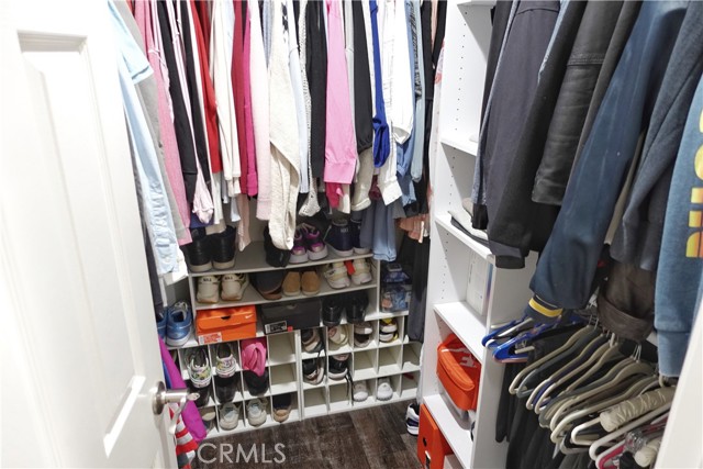 7262 Yellowtail Dr, Huntington Beach CA: https://media.crmls.org/medias/9d532585-f2d9-4139-9cfd-d6c5ec98a13a.jpg