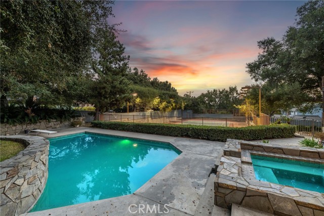 533 E Sierra Madre Avenue, Glendora CA: https://media.crmls.org/medias/9d5368d4-2c88-444a-b6d3-eb6d91b4e506.jpg
