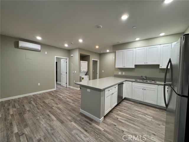 Detail Gallery Image 7 of 29 For 621 N Normandie Ave, Los Angeles,  CA 90004 - 5 Beds | 5 Baths