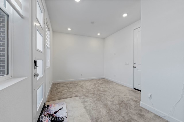 398 Merit, Irvine CA: https://media.crmls.org/medias/9d54aa19-a34d-495d-bd2c-752d3f43154a.jpg