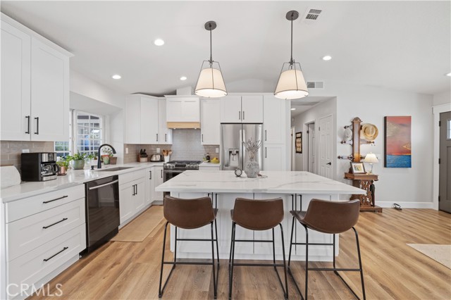 Detail Gallery Image 11 of 70 For 27851 Santa Clarita Rd, Saugus,  CA 91350 - 3 Beds | 2 Baths