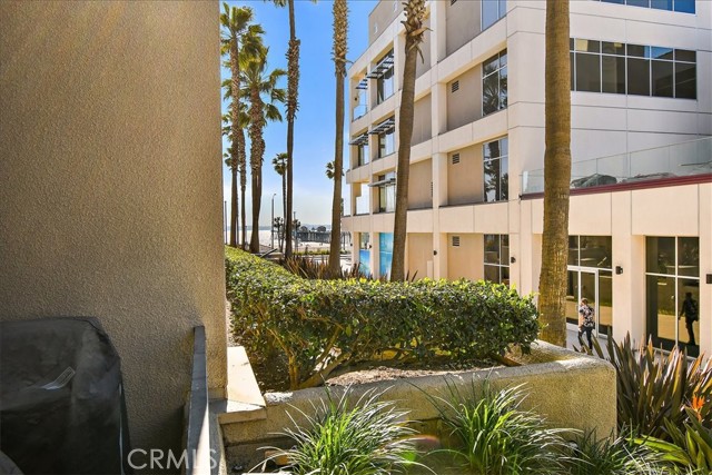 Detail Gallery Image 10 of 20 For 200 Pacific Coast Hwy #125,  Huntington Beach,  CA 92648 - 1 Beds | 1 Baths