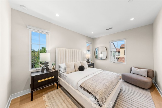 Detail Gallery Image 22 of 50 For 121 Oceano, Irvine,  CA 92602 - 3 Beds | 2/1 Baths