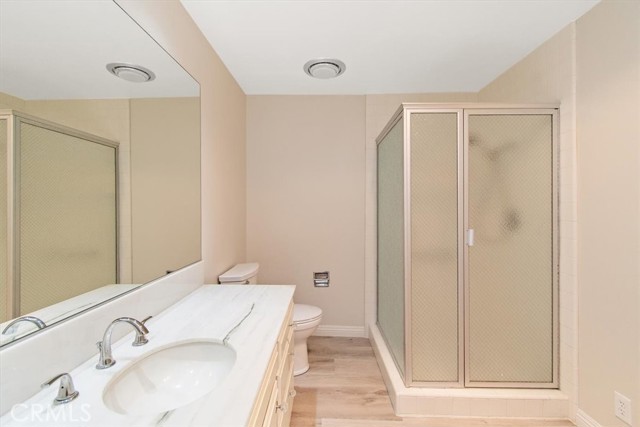 1660 S La Reina Way #2D, Palm Springs, CA 92264