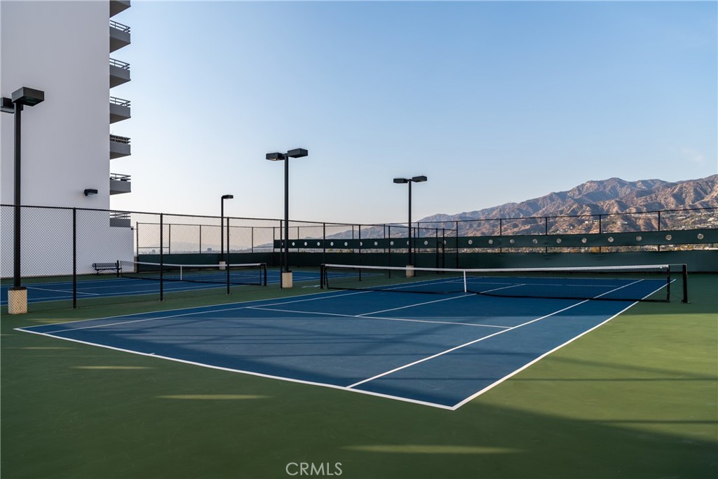 https://media.crmls.org/medias/9d575434-65a0-473a-802b-3a59a4b26b7a.jpg?preset=X-Large