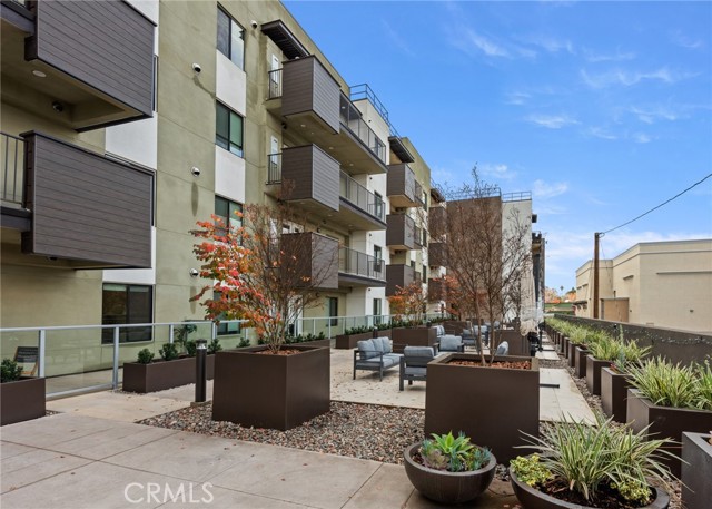 Detail Gallery Image 10 of 50 For 419 N Chandler Ave #411,  Monterey Park,  CA 91754 - 2 Beds | 2/1 Baths