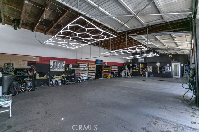 5035 Hollywood Boulevard, Los Feliz CA: https://media.crmls.org/medias/9d5848f9-d0bf-4b01-ba68-44f022842eb7.jpg