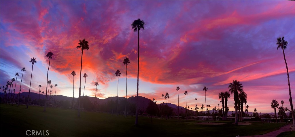 https://media.crmls.org/medias/9d5853a6-0b72-4e9a-b1d5-6b6f14766ac8.jpg?preset=X-Large