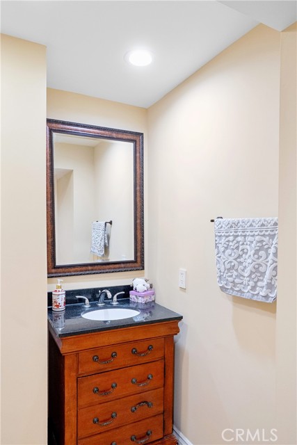 Detail Gallery Image 57 of 70 For 17211 Orozco St, Granada Hills,  CA 91344 - 5 Beds | 5/1 Baths