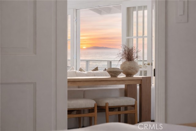 Detail Gallery Image 12 of 54 For 2727 Ocean Bld, Corona Del Mar,  CA 92625 - 3 Beds | 4/1 Baths