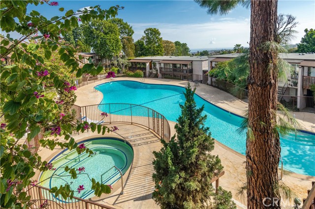 372 S Miraleste Drive, San Pedro CA: https://media.crmls.org/medias/9d592628-0e34-411d-b5e8-cf143ab25af1.jpg