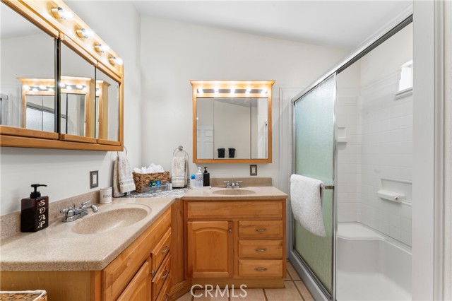 Detail Gallery Image 36 of 44 For 27932 Calypso Ln, Canyon Country,  CA 91351 - 4 Beds | 2 Baths