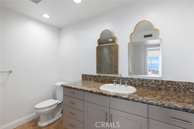 Detail Gallery Image 27 of 44 For 11 N Vista De Catalina, Laguna Beach,  CA 92651 - 4 Beds | 2/1 Baths