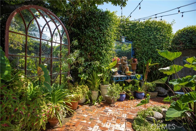 Detail Gallery Image 9 of 50 For 195 Parkwood Ave, Pasadena,  CA 91107 - 3 Beds | 2 Baths