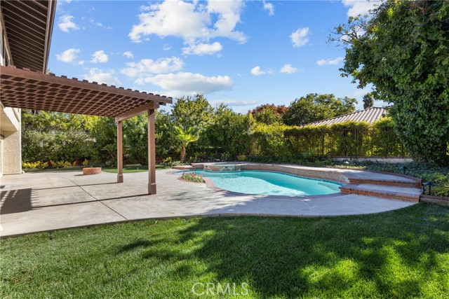 Detail Gallery Image 35 of 39 For 3944 Corte Cancion, Thousand Oaks,  CA 91360 - 4 Beds | 3 Baths