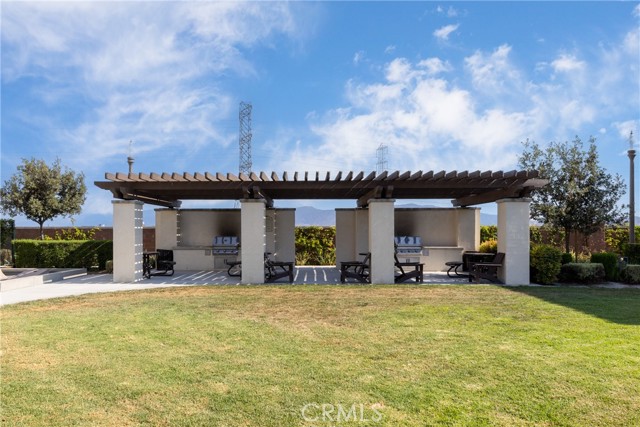 Detail Gallery Image 28 of 42 For 8243 Spirit St, Chino,  CA 91708 - 3 Beds | 2 Baths