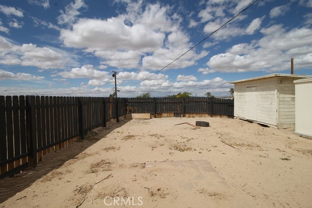 25634 Bejoal, Barstow CA: https://media.crmls.org/medias/9d5d79d5-269d-41bc-a1f7-f3f8d9552f08.jpg