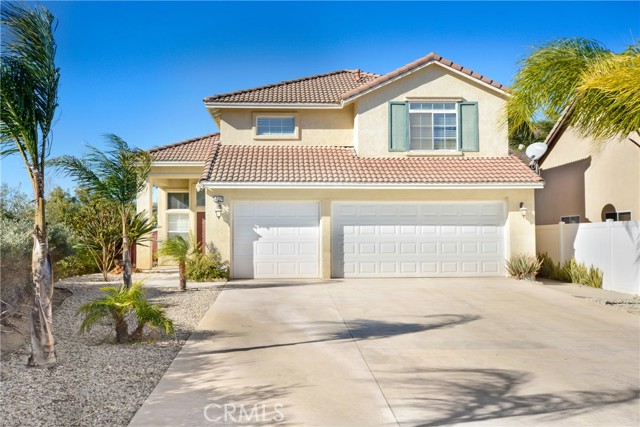 624 Linden Circle, Corona CA: https://media.crmls.org/medias/9d5e67c3-08a7-45ab-ab12-29c0ddbff63c.jpg