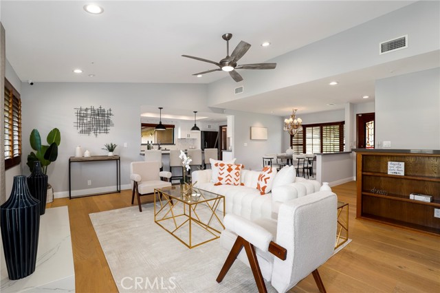 Detail Gallery Image 14 of 60 For 21565 Cleardale St, Newhall,  CA 91321 - 3 Beds | 2/1 Baths