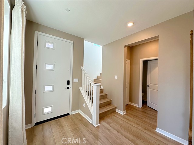 Detail Gallery Image 9 of 33 For 4007 Pomelo Dr, Corona,  CA 92883 - 3 Beds | 2/1 Baths