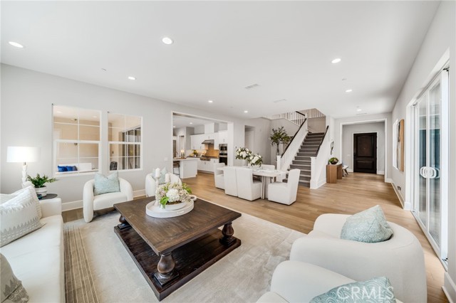 126 Paxton, Irvine CA: https://media.crmls.org/medias/9d5f27f3-cf48-462a-8a5f-c3743f682c8f.jpg