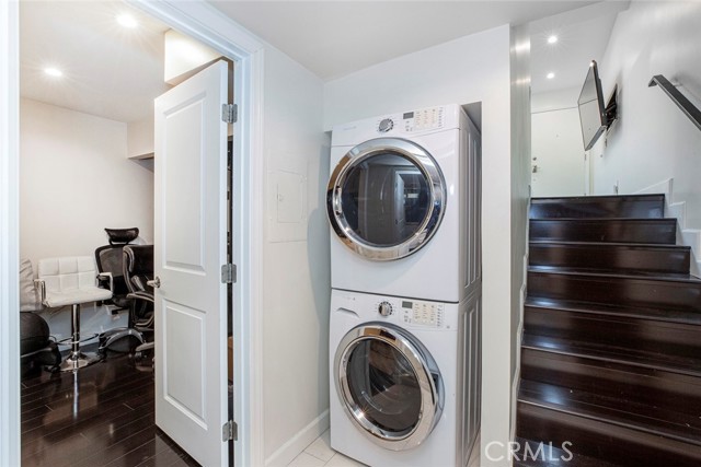 Detail Gallery Image 21 of 28 For 5456 Hermitage Ave #8,  Valley Village,  CA 91607 - 2 Beds | 2 Baths