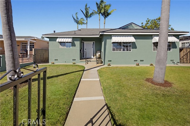 4219 Artesia photo 2