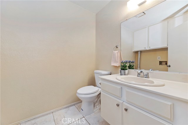 Detail Gallery Image 9 of 26 For 12198 Orchid Ln #C,  Moreno Valley,  CA 92557 - 2 Beds | 1/1 Baths