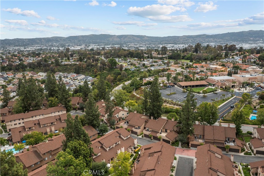 https://media.crmls.org/medias/9d611cdd-5817-40af-807b-6ccdf52050d7.jpg?preset=X-Large
