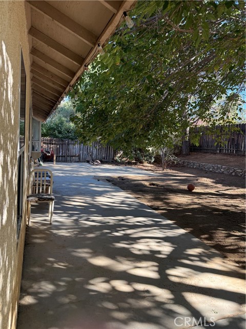 Detail Gallery Image 6 of 7 For 3160 Crowne Dr, Palmdale,  CA 92551 - 4 Beds | 2 Baths