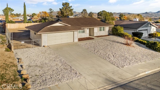 Detail Gallery Image 3 of 30 For 14208 Apple Creek, Victorville,  CA 92395 - 2 Beds | 1 Baths