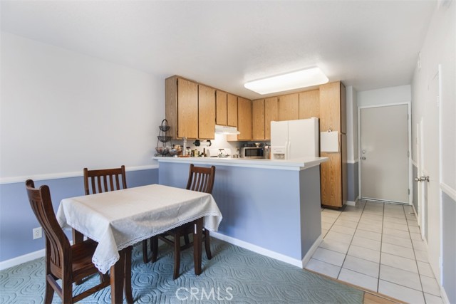 Detail Gallery Image 12 of 24 For 23530 Newhall Ave #5,  Newhall,  CA 91321 - 3 Beds | 2/1 Baths