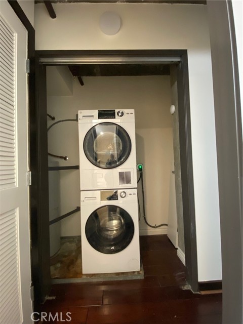 Detail Gallery Image 14 of 20 For 35 N Raymond Ave #211,  Pasadena,  CA 91103 - 1 Beds | 2 Baths