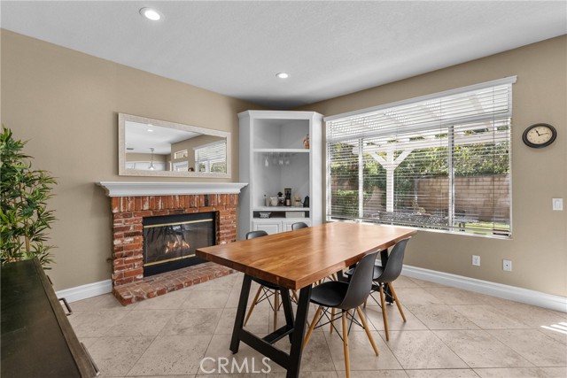 Detail Gallery Image 20 of 54 For 27360 Chesterfield Dr, Valencia,  CA 91354 - 4 Beds | 3 Baths