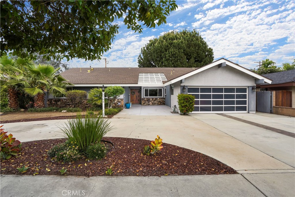 8908 Gloria Avenue, North Hills, CA 91343