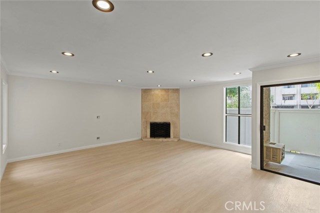 Detail Gallery Image 2 of 31 For 10521 National Bld #101,  Los Angeles,  CA 90034 - 2 Beds | 2 Baths