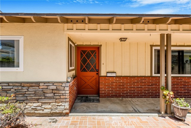 1300 Oak Avenue, Carlsbad CA: https://media.crmls.org/medias/9d64126d-ad8b-49c0-bbe4-30200b18075f.jpg