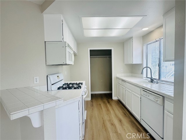 Detail Gallery Image 7 of 14 For 11 Bridle Ln, Aliso Viejo,  CA 92656 - 1 Beds | 1 Baths