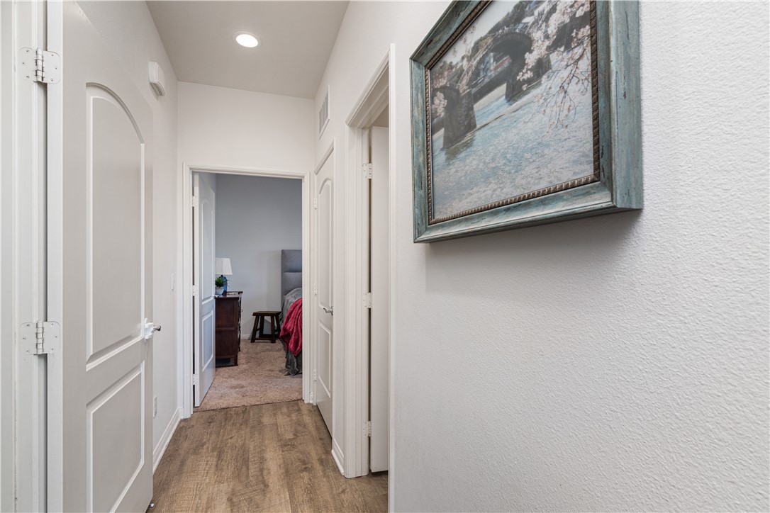 Detail Gallery Image 11 of 38 For 29597 Bison Rd, Winchester,  CA 92596 - 4 Beds | 3/1 Baths