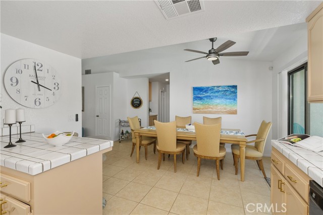 78680 Saguaro Road, La Quinta CA: https://media.crmls.org/medias/9d64d458-bf44-4f5a-88ed-94a5ce3fa1a3.jpg
